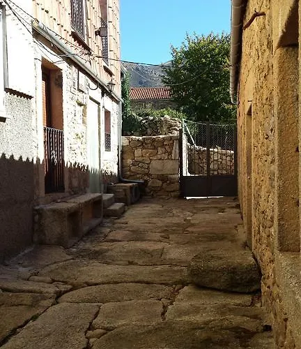 منزل ريفي El Tormal *